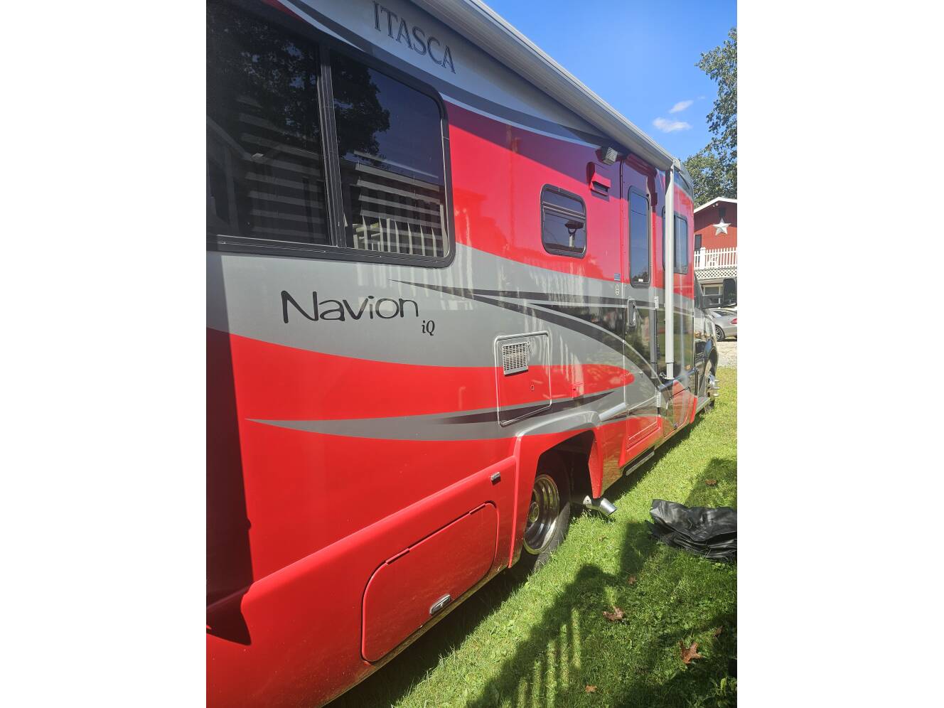 A photo of this 2009 Winnebago ITASCA NAVION IQ 24DL