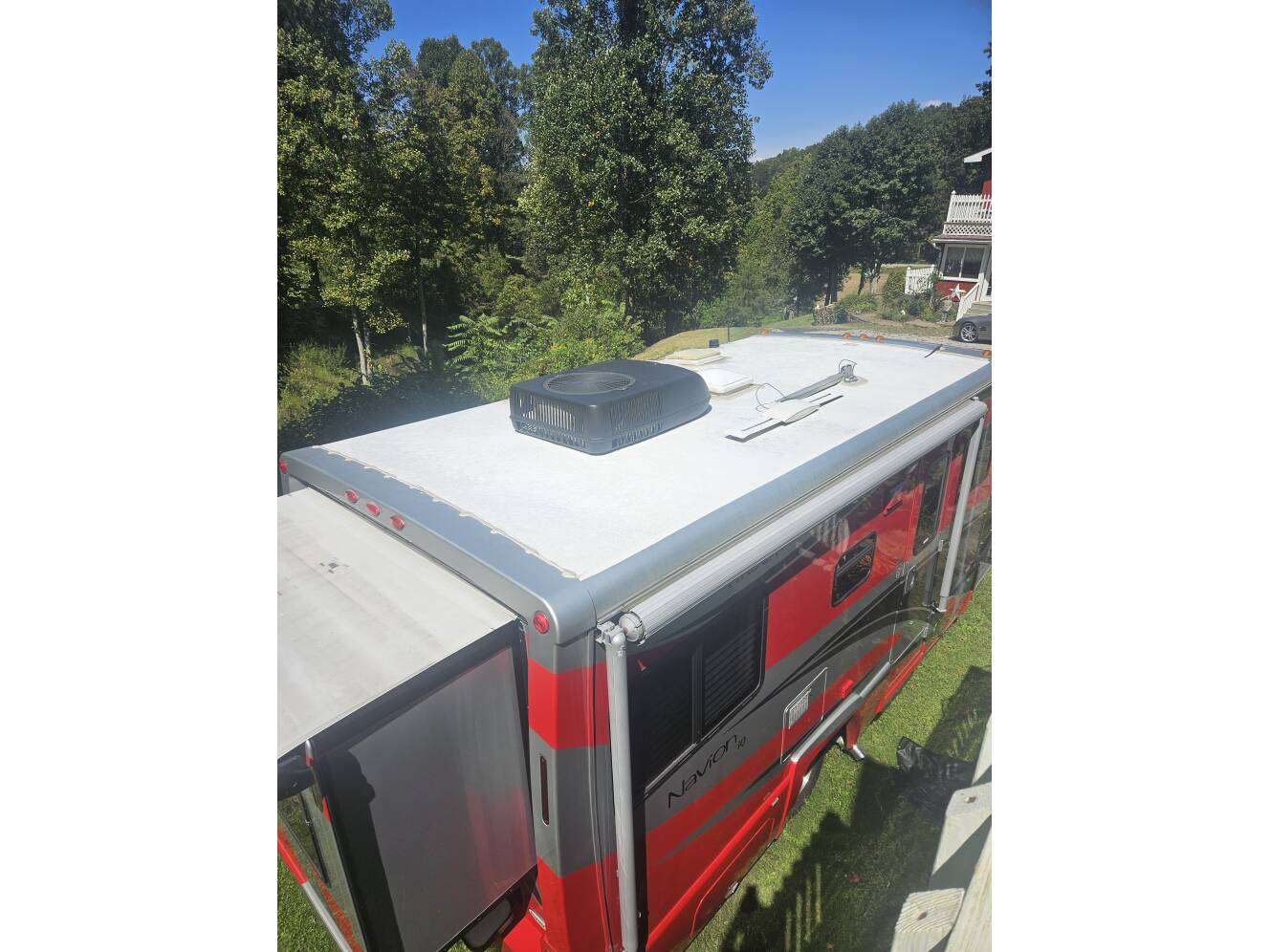 A photo of this 2009 Winnebago ITASCA NAVION IQ 24DL