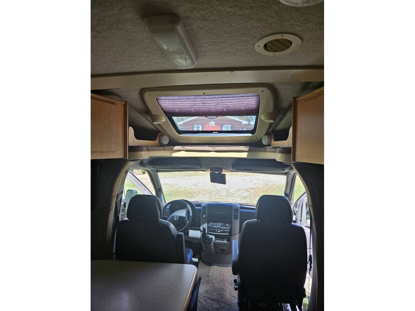 A photo of this 2009 Winnebago ITASCA NAVION IQ 24DL