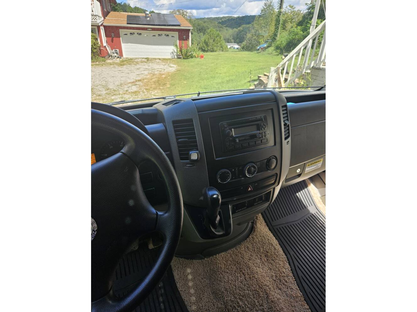 A photo of this 2009 Winnebago ITASCA NAVION IQ 24DL