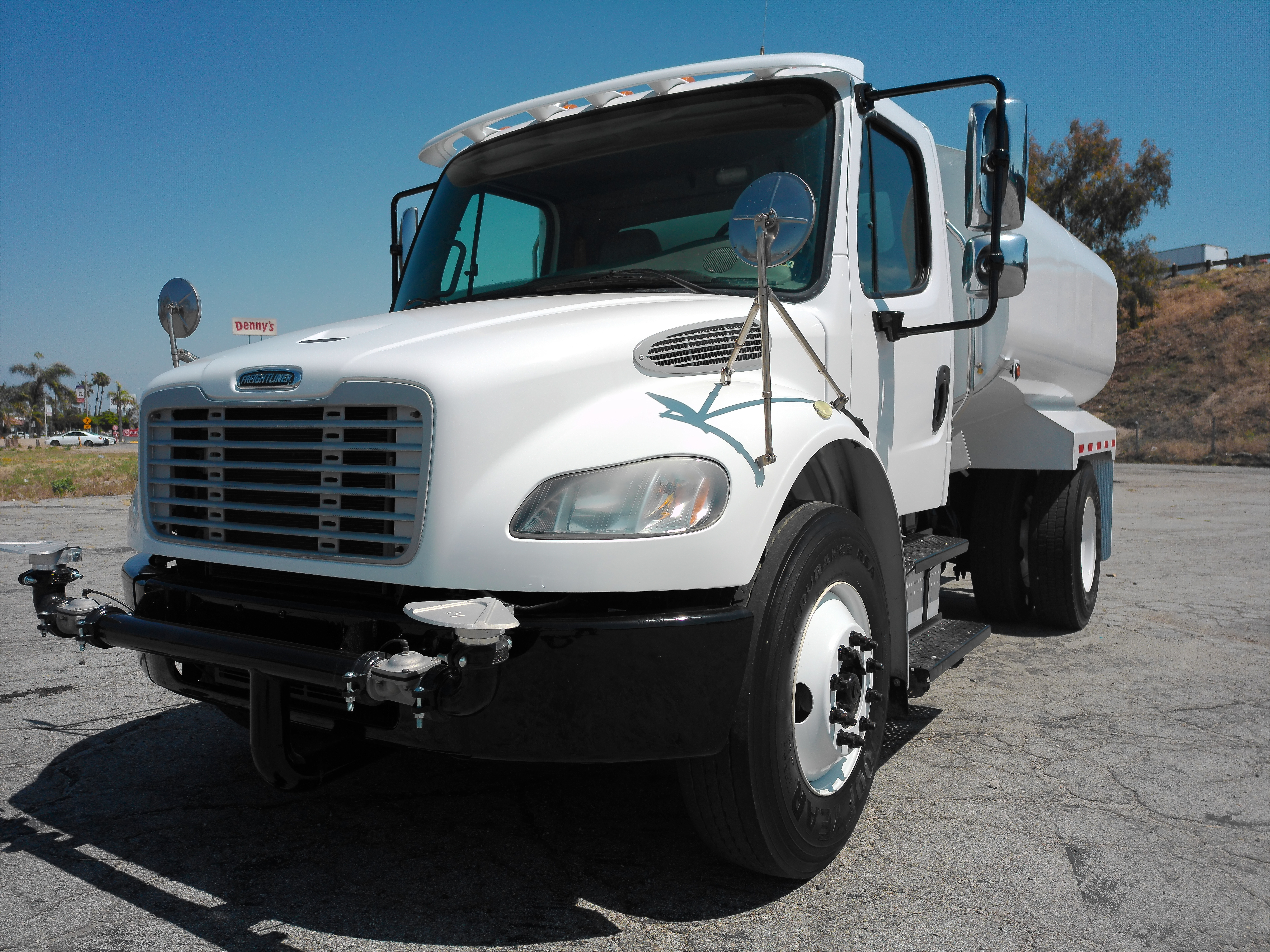 2014 FREIGHTLINER BUSINESS CLASS M2 106 in Colton, CA