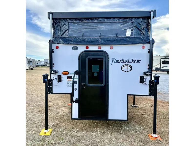 2026 PALOMINO REAL LITE SS1604