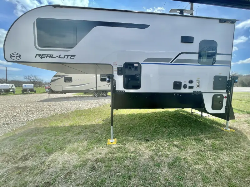2026 PALOMINO Real Lite HS-2114
