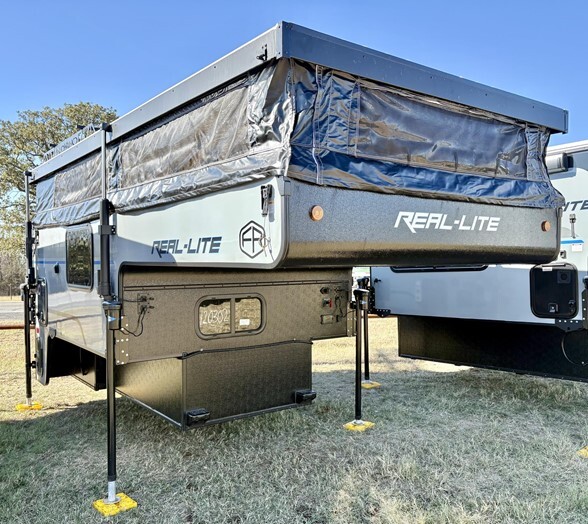 2026 Palomino REAL LITE SS1608 RV