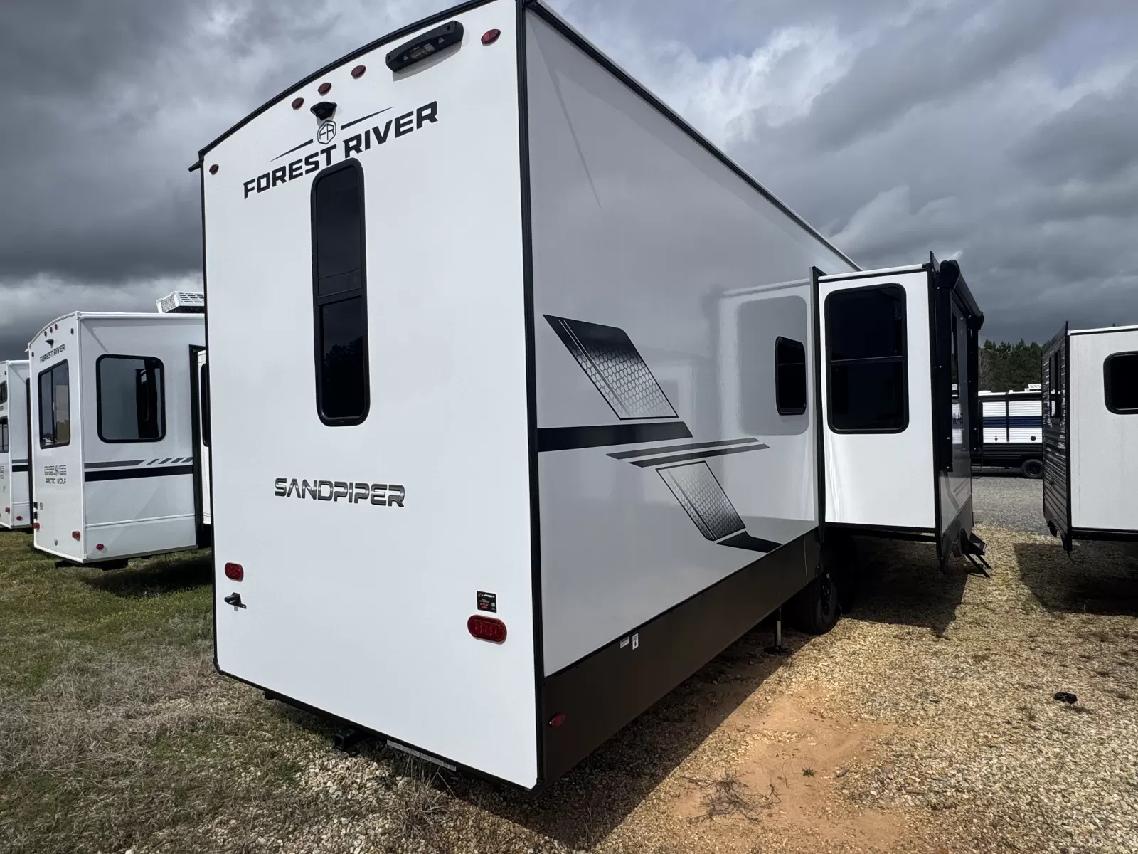 2026 Forest River Rv Sandpiper 3710HBFB in sumrall MS