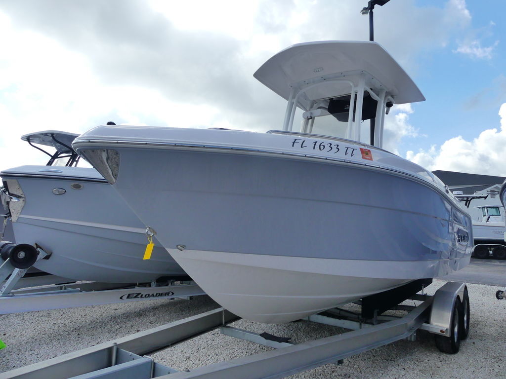 2023 Robalo R222EX in bradenton FL