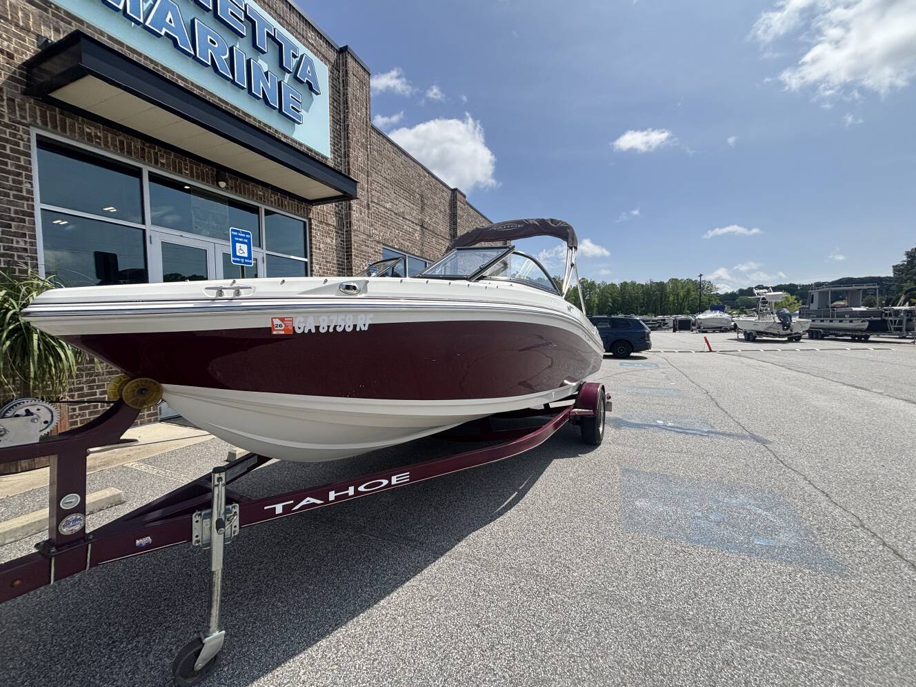 A photo of this 2016 Tahoe 550TS w/2016 Mercury 150XL - 150HP - 4 - Stroke Engine 