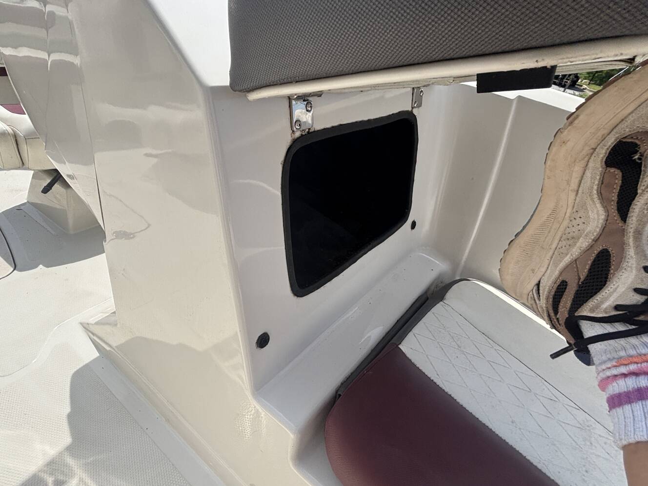 A photo of this 2016 Tahoe 550TS w/2016 Mercury 150XL - 150HP - 4 - Stroke Engine 