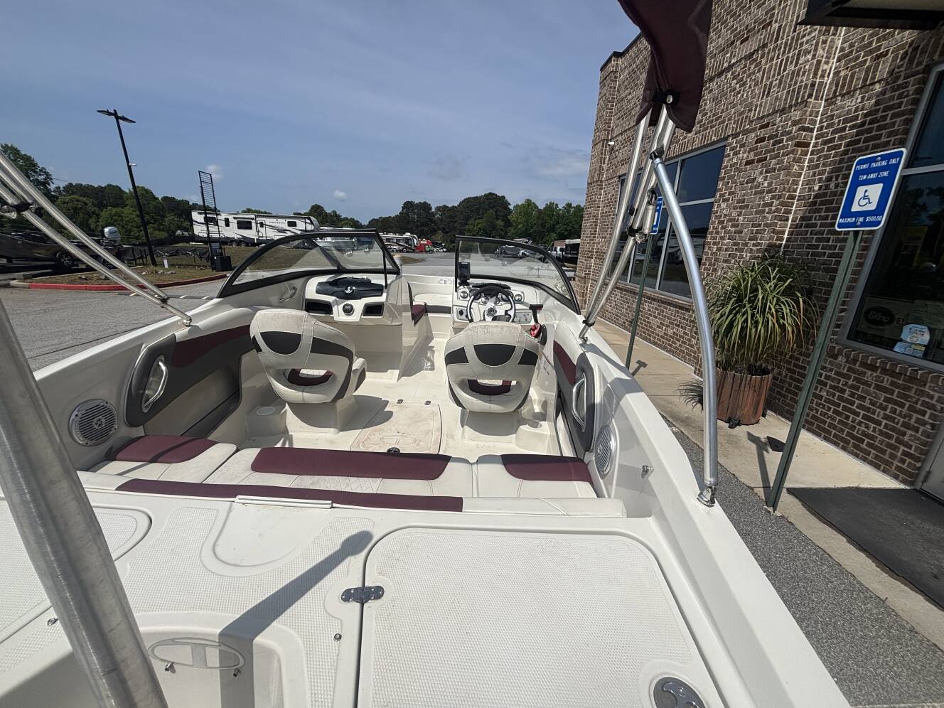 A photo of this 2016 Tahoe 550TS w/2016 Mercury 150XL - 150HP - 4 - Stroke Engine 