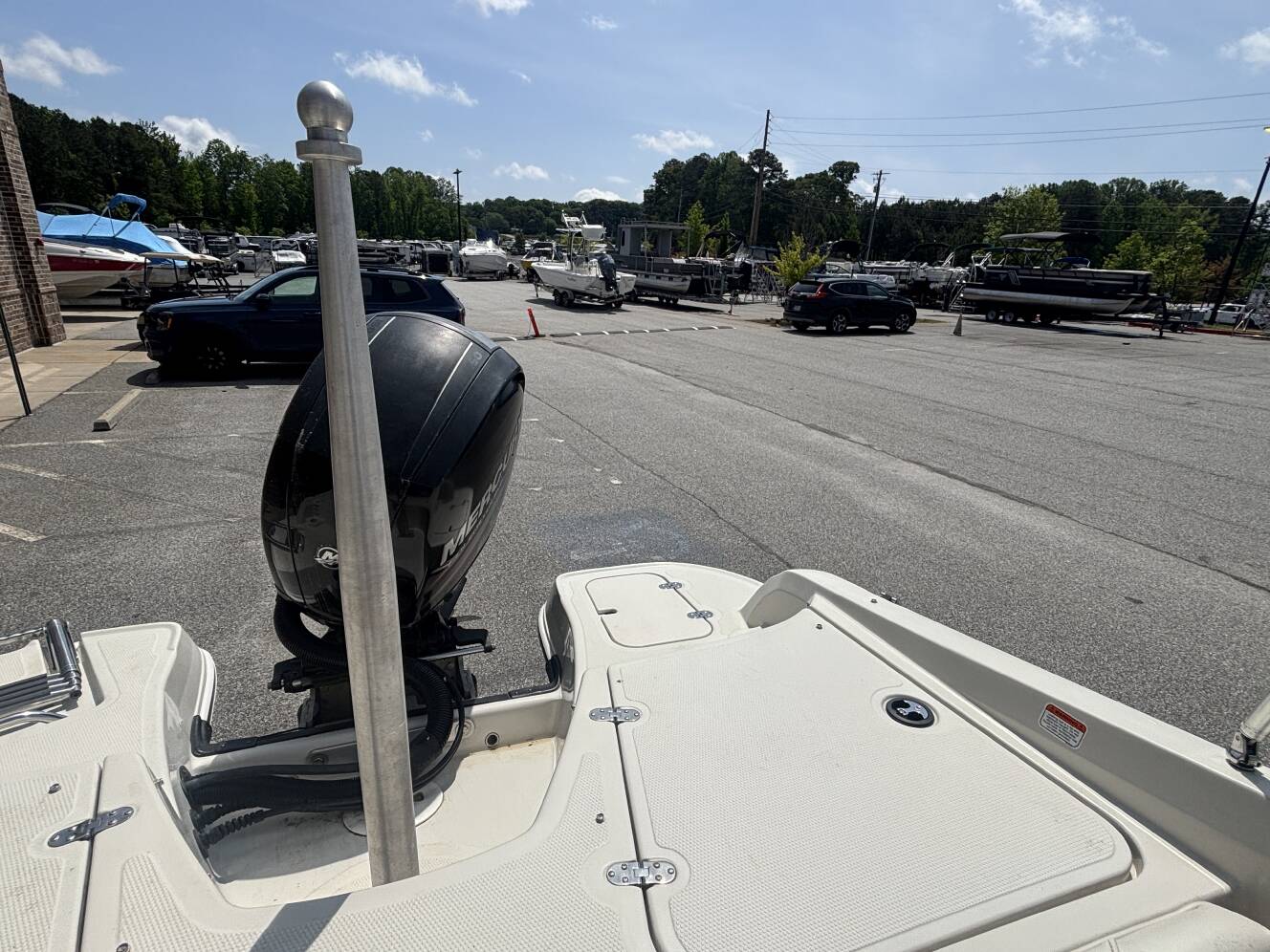 A photo of this 2016 Tahoe 550TS w/2016 Mercury 150XL - 150HP - 4 - Stroke Engine 