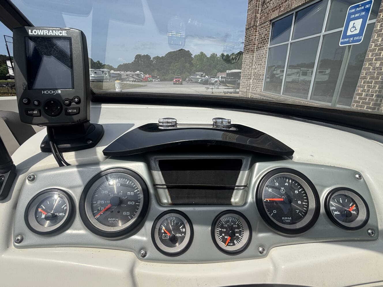 A photo of this 2016 Tahoe 550TS w/2016 Mercury 150XL - 150HP - 4 - Stroke Engine 
