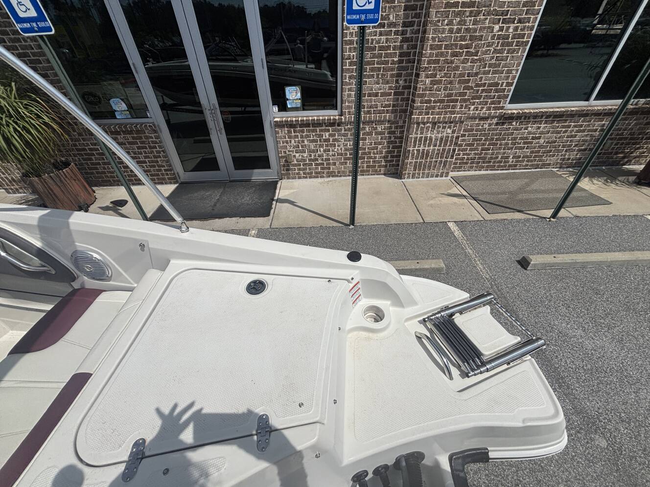 A photo of this 2016 Tahoe 550TS w/2016 Mercury 150XL - 150HP - 4 - Stroke Engine 
