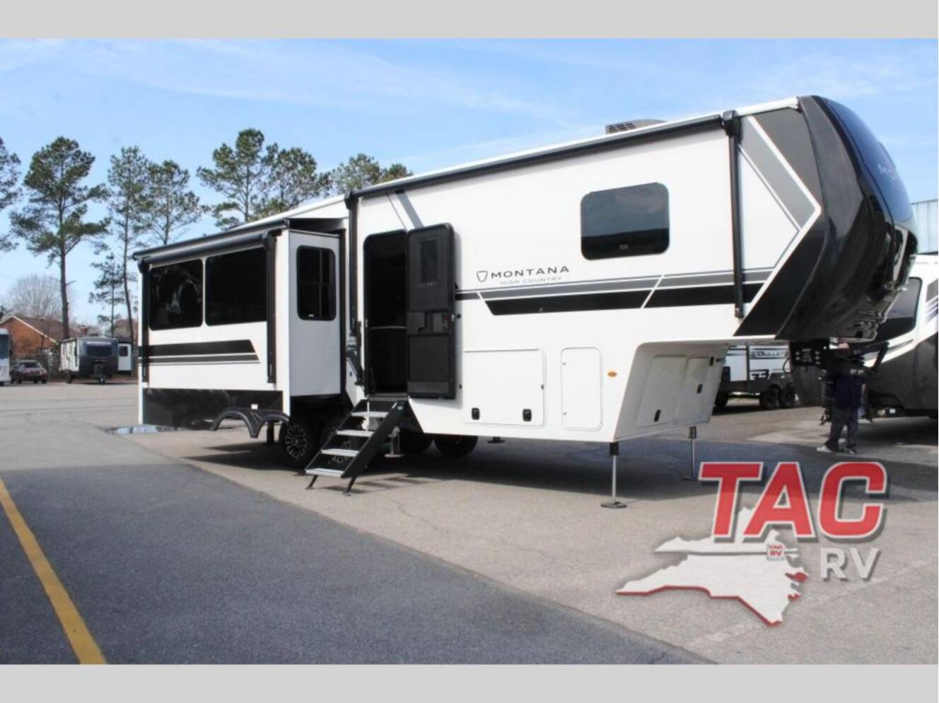 A photo of this 2026 Keystone Rv Montana High Country 290RL