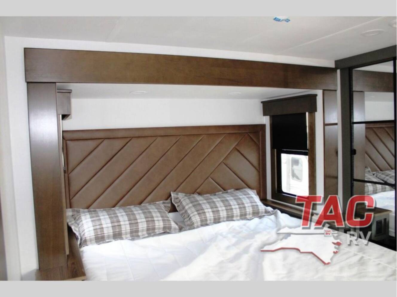 A photo of this 2026 Keystone Rv Montana High Country 290RL
