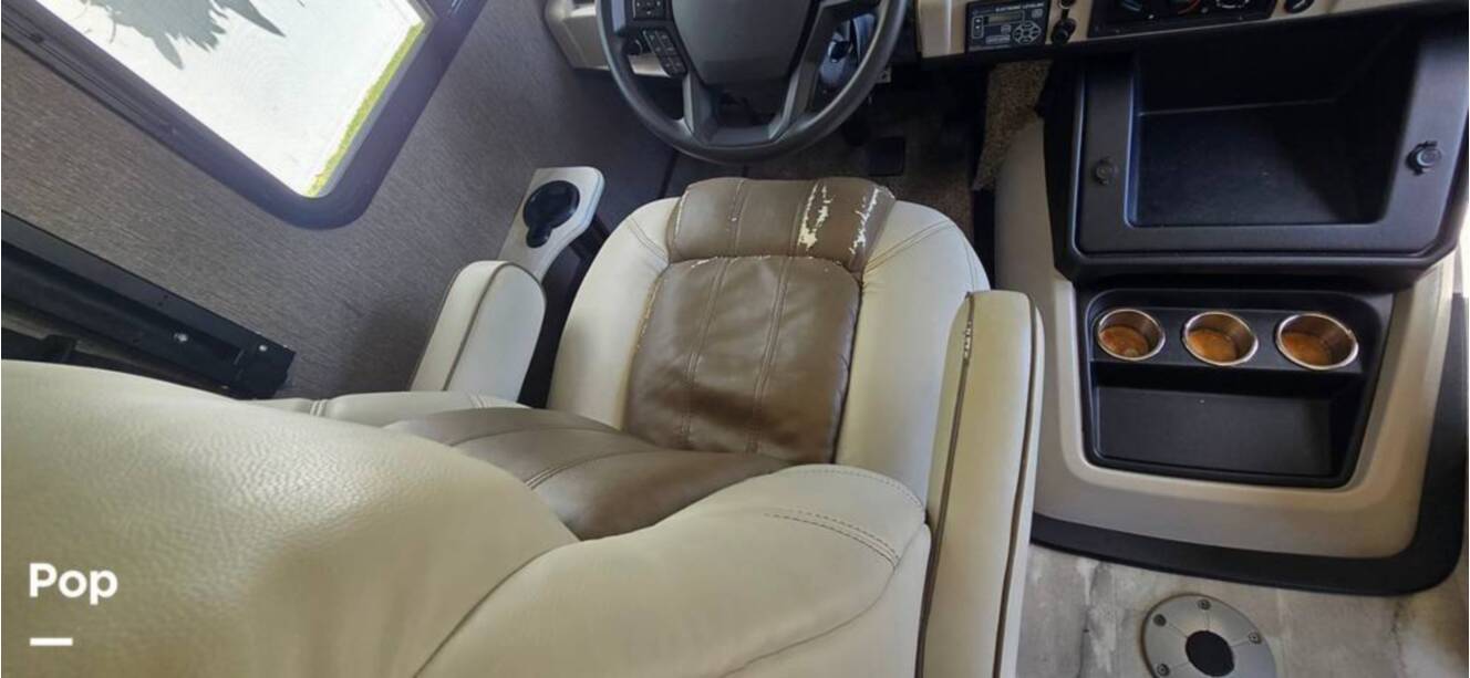 A photo of this 2021 Fleetwood Flair 29M