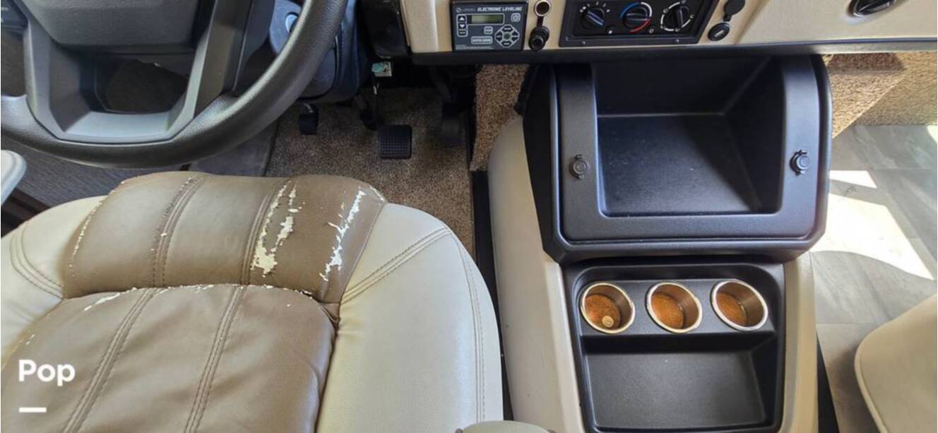 A photo of this 2021 Fleetwood Flair 29M