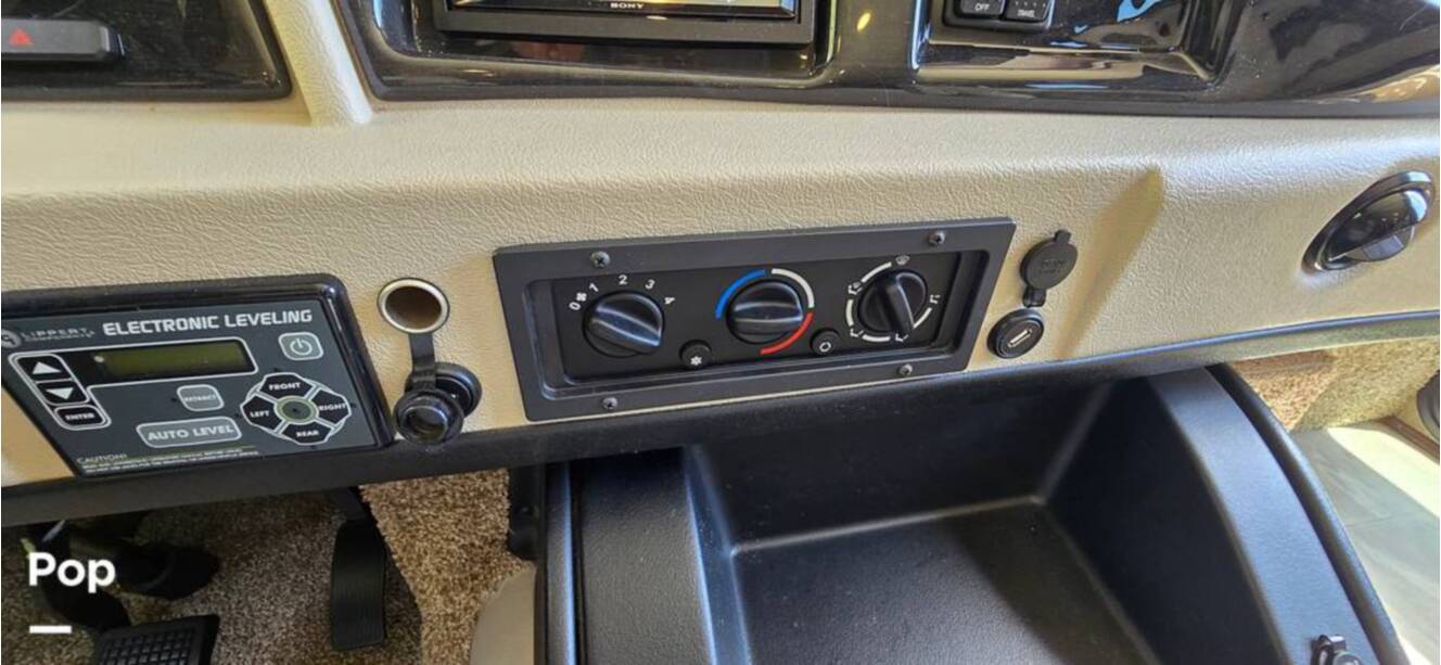 A photo of this 2021 Fleetwood Flair 29M