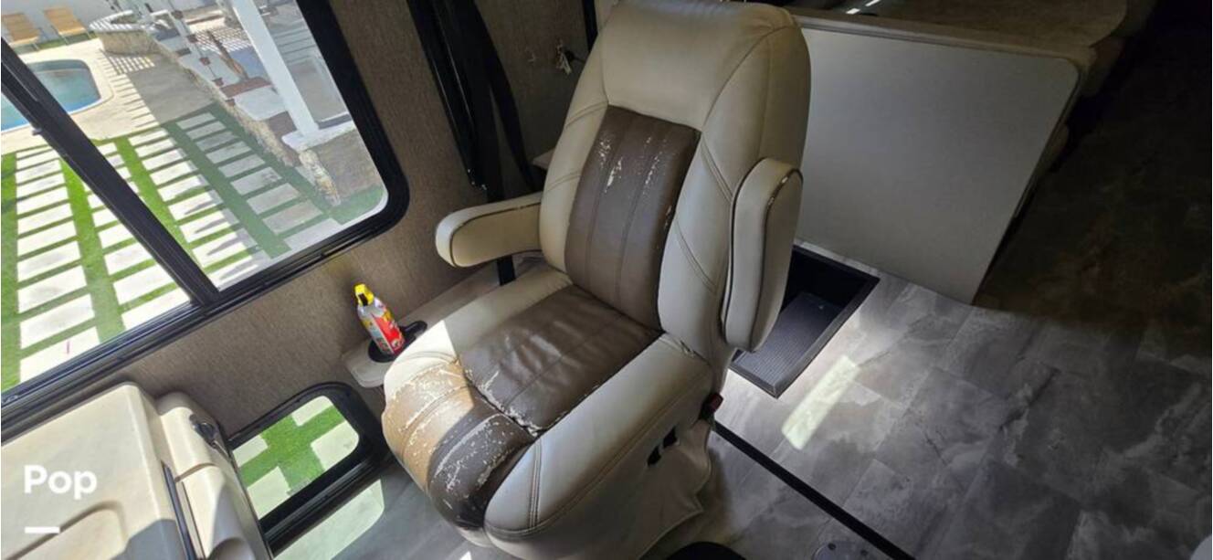 A photo of this 2021 Fleetwood Flair 29M