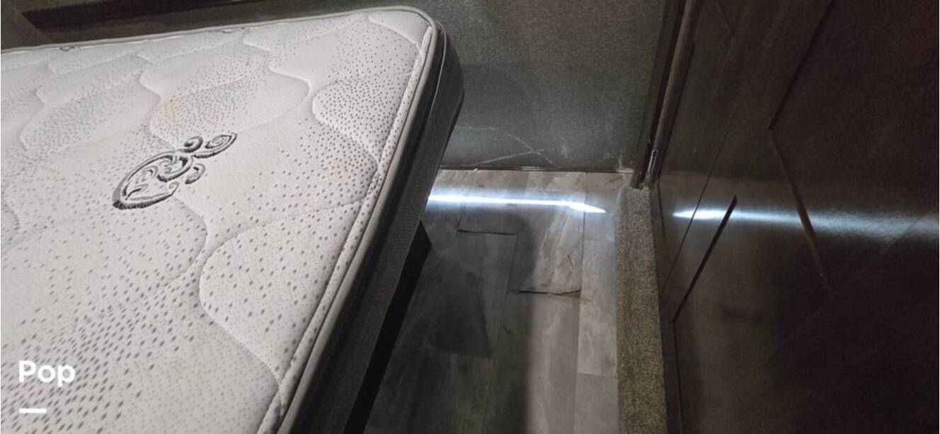 A photo of this 2021 Fleetwood Flair 29M