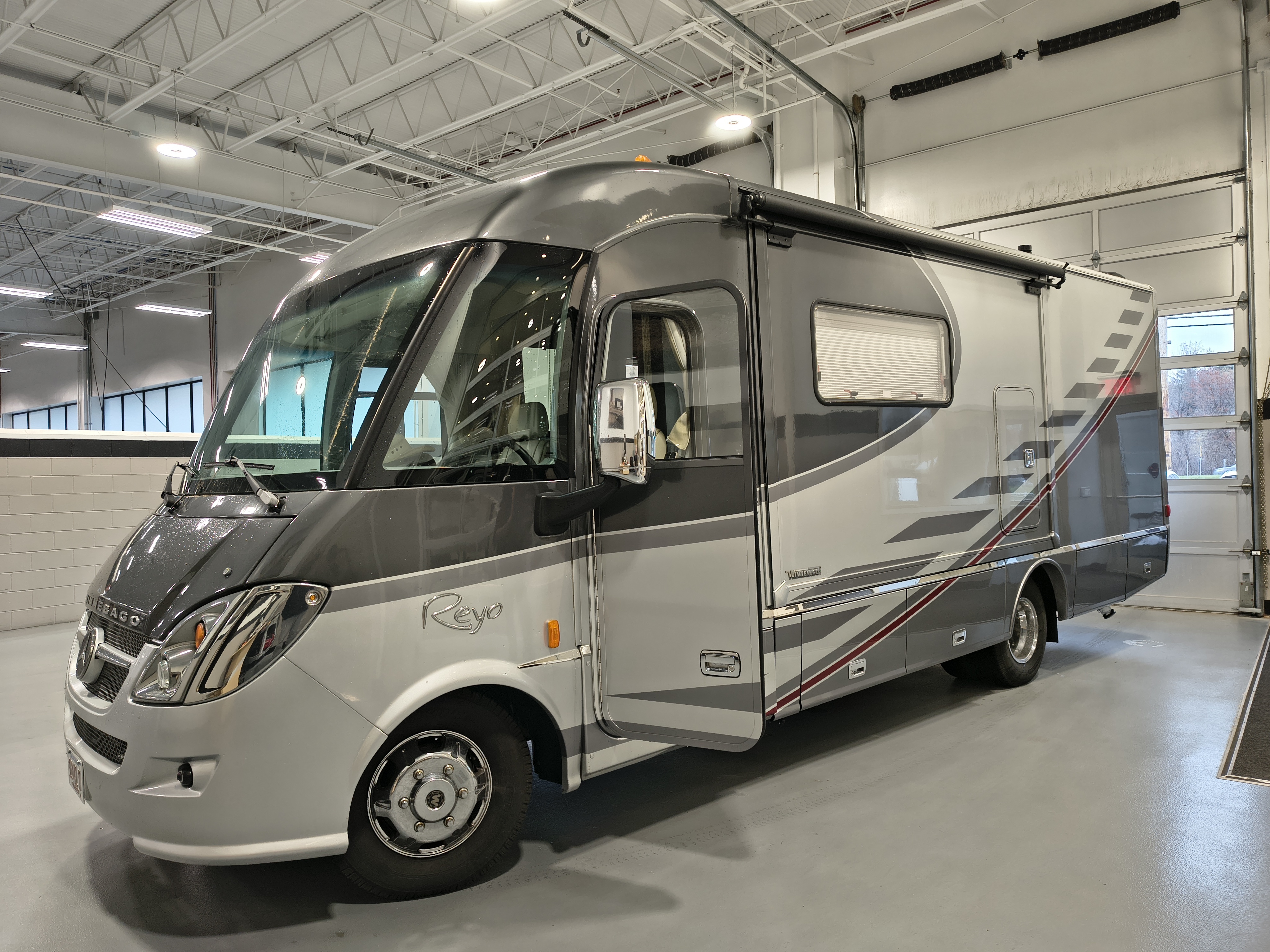 2016 Winnebago REYO 25P RV