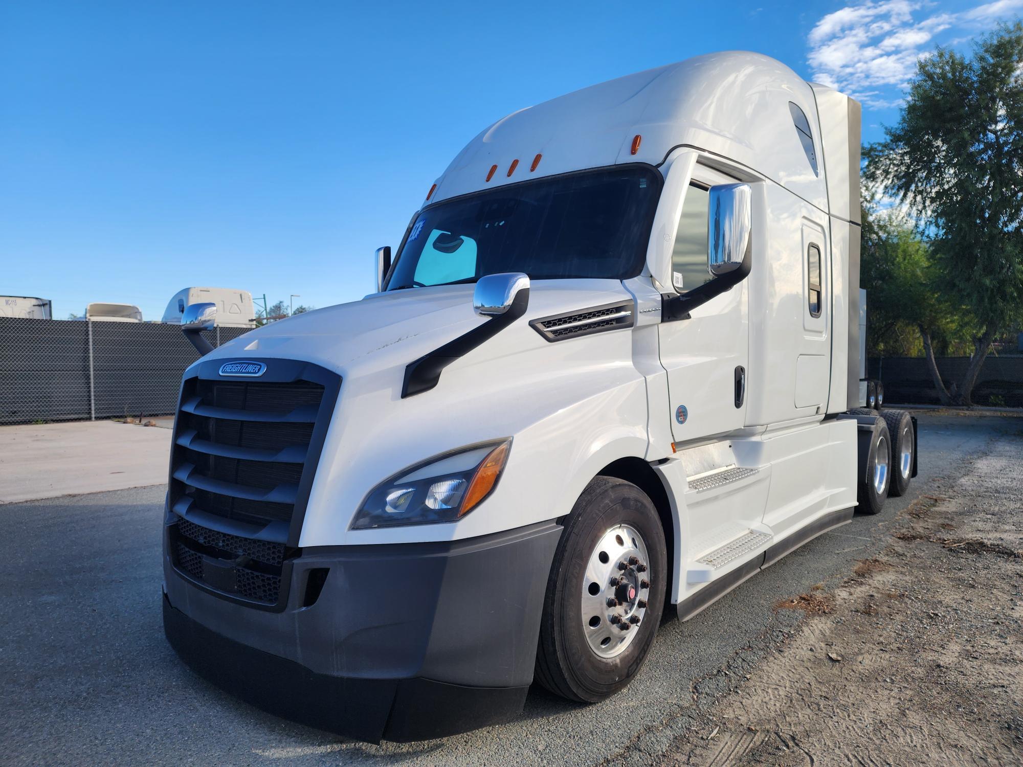 2021 FREIGHTLINER CASCADIA 126 in Los Angeles, CA