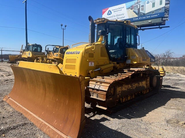 2023 KOMATSU D71PX-24 in Dallas, TX