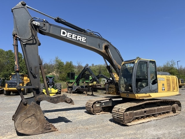 2008 DEERE 200D LC in Leland, NC