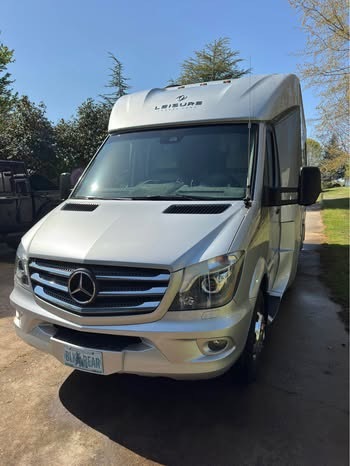 2017 Leisure Travel UNITY TB RV