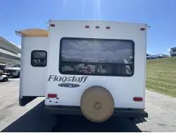 2012 FOREST RIVER FLAGSTAFF 26RLSS