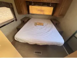 2012 FOREST RIVER FLAGSTAFF 26RLSS