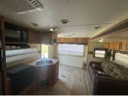 2012 FOREST RIVER FLAGSTAFF 26RLSS