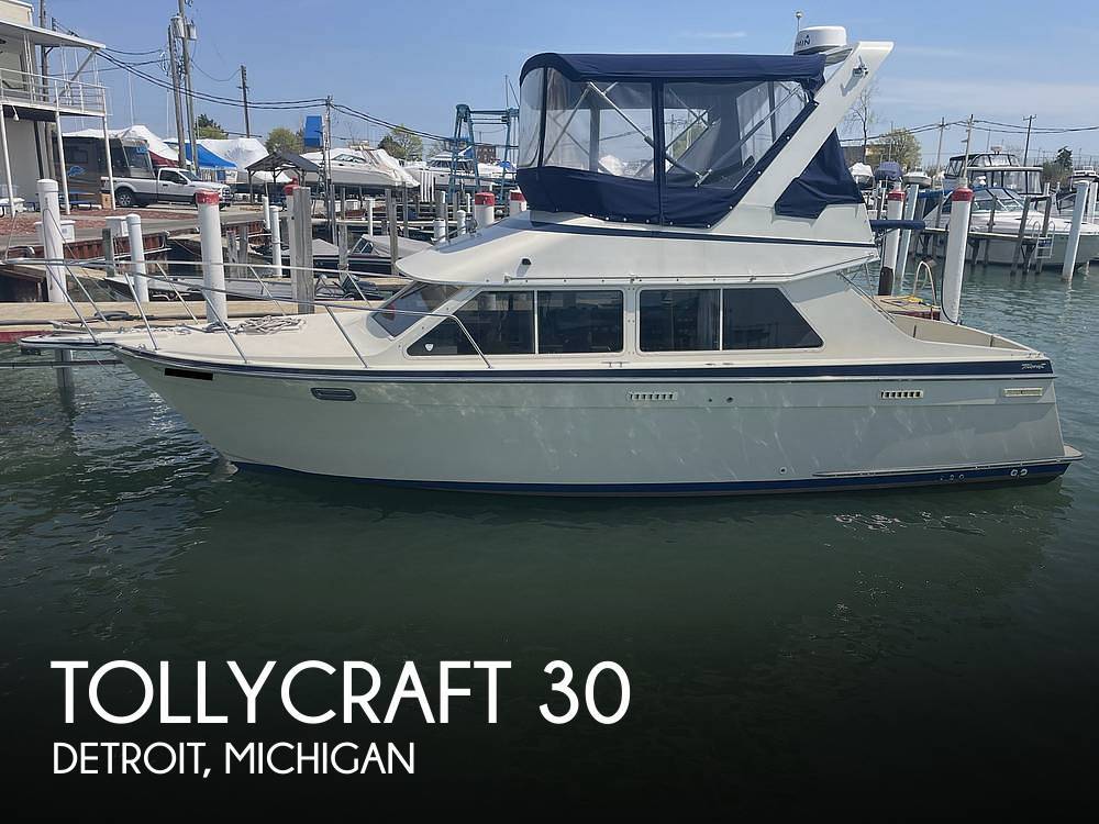 1989 Tollycraft 30 Sport Cruiser in detroit MI