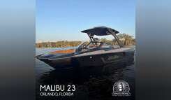 2020 Malibu 23 MXZ Black & Gold Edition Ski and Wakeboard Boat boat
