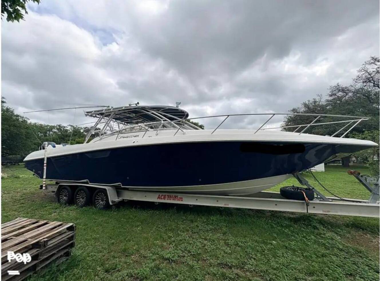 A photo of this 2009 Fountain LX 38