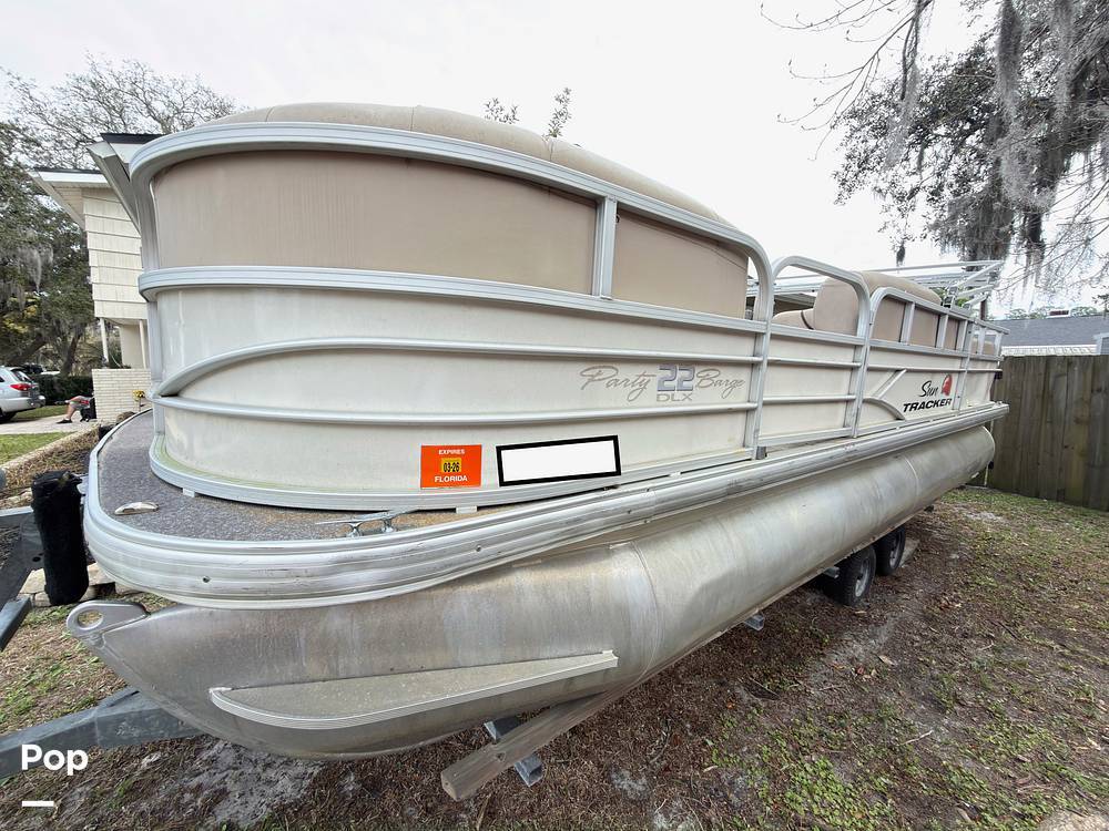 2016 Sun Tracker 22 DLX Party Barge 22 RF XP3 in jacksonville FL