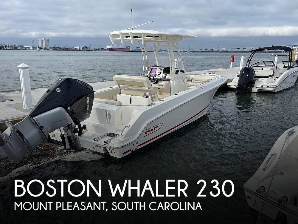 2025 Boston Whaler 230 Outrage in mount pleasant SC