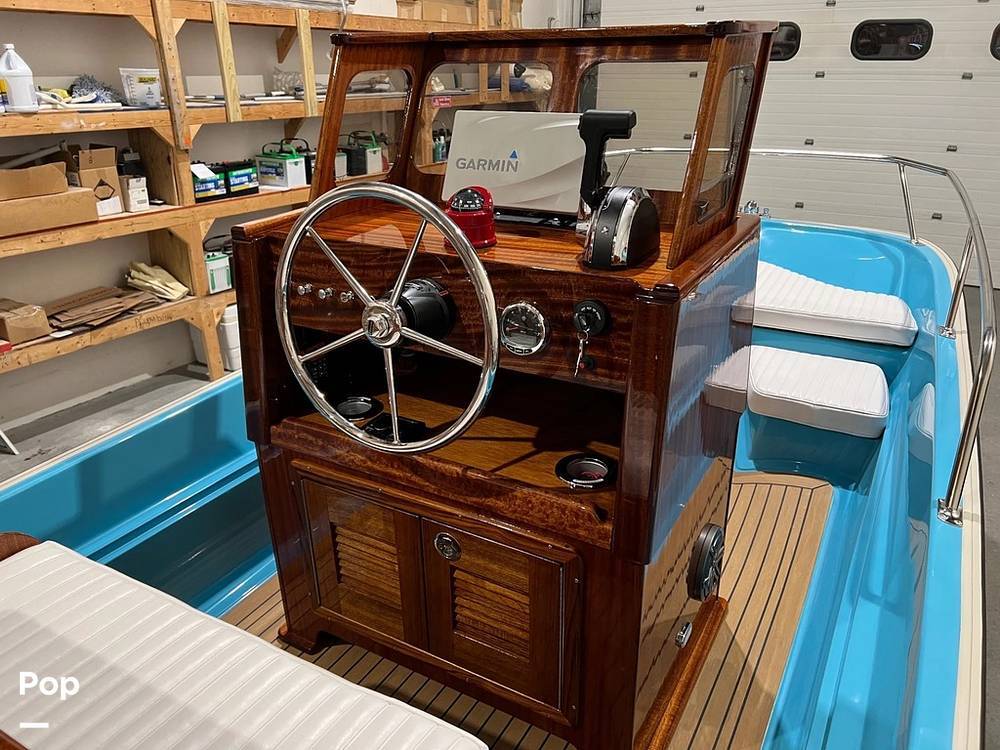 2026 Metan Marine Classic Collection Manhasset 17 in lakeville MA