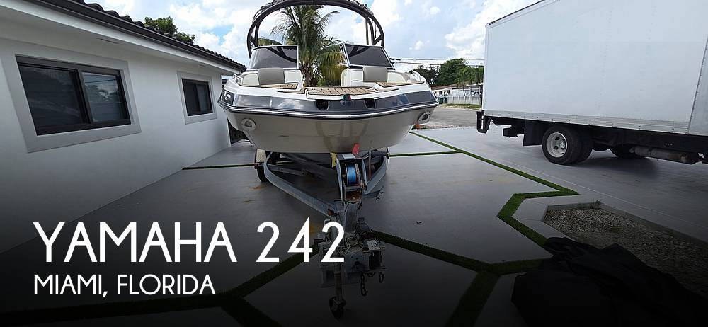 2013 Yamaha 242 Limited S in miami FL