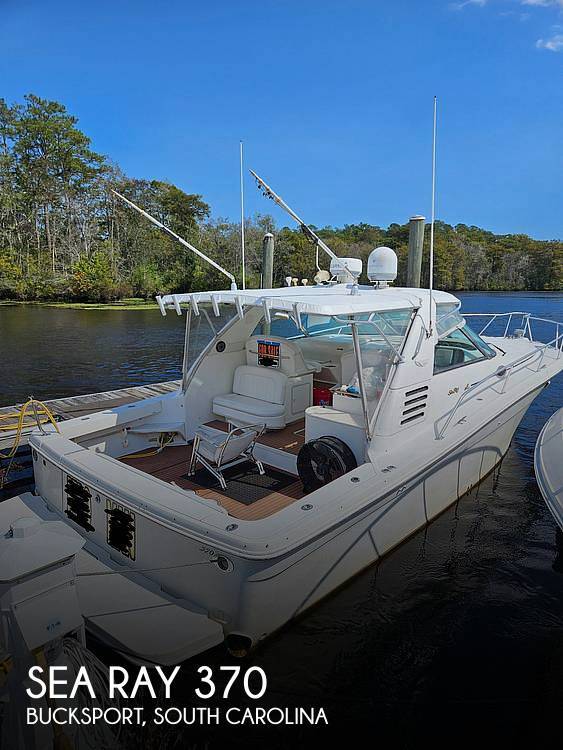 1997 Sea Ray 370 Express Cruiser Boat boat