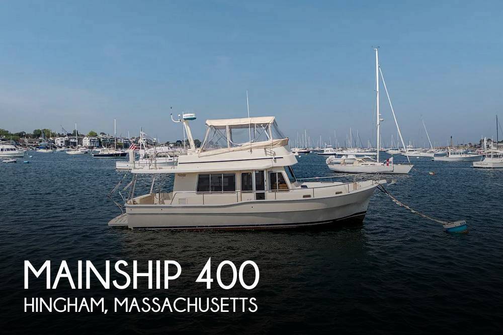 2005 Mainship 400 Trawler in hingham MA