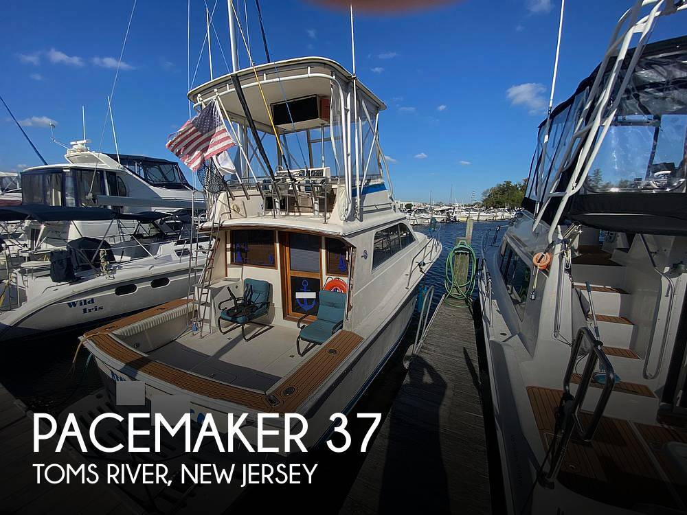 1990 Pacemaker 37 in toms river NJ