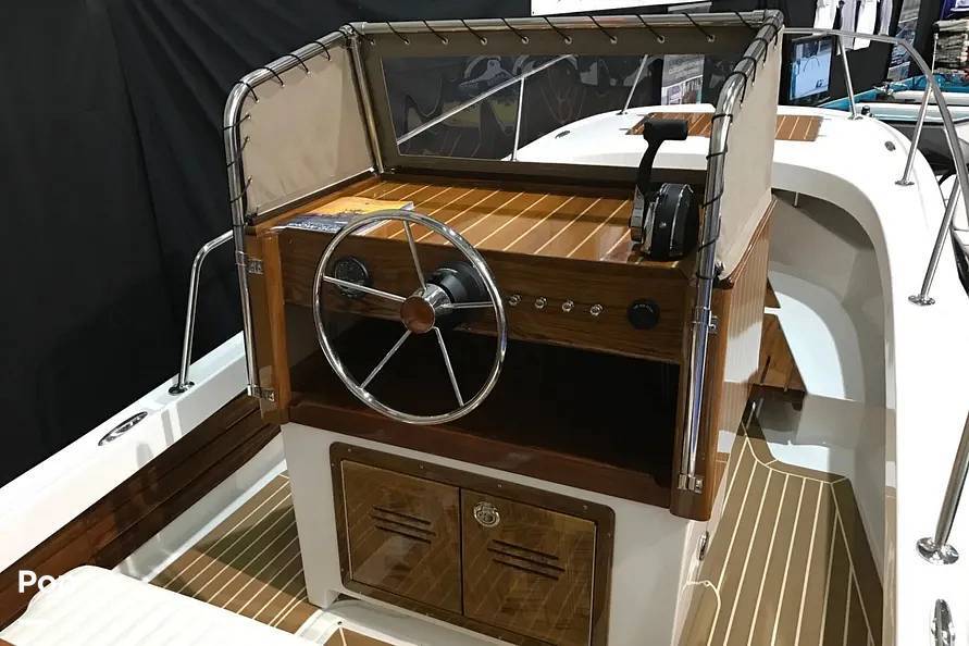 2026 Metan Marine Classic Collection Pelham Bay 21-Heritage Edition in lakeville MA