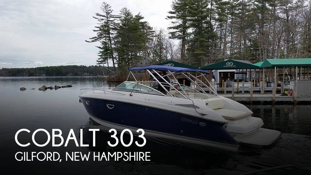 2011 Cobalt 303 Day Cruiser in gilford NH