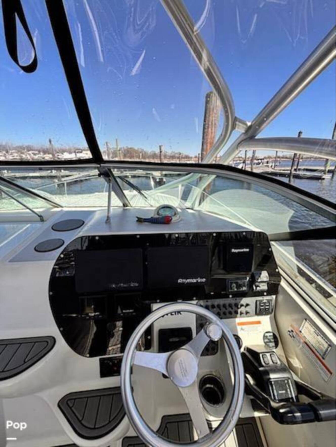 A photo of this 2006 Hydra-Sports Vector 2900 EXP