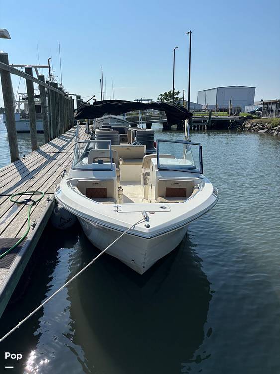 2024 Cobia 220 DC in lewes DE