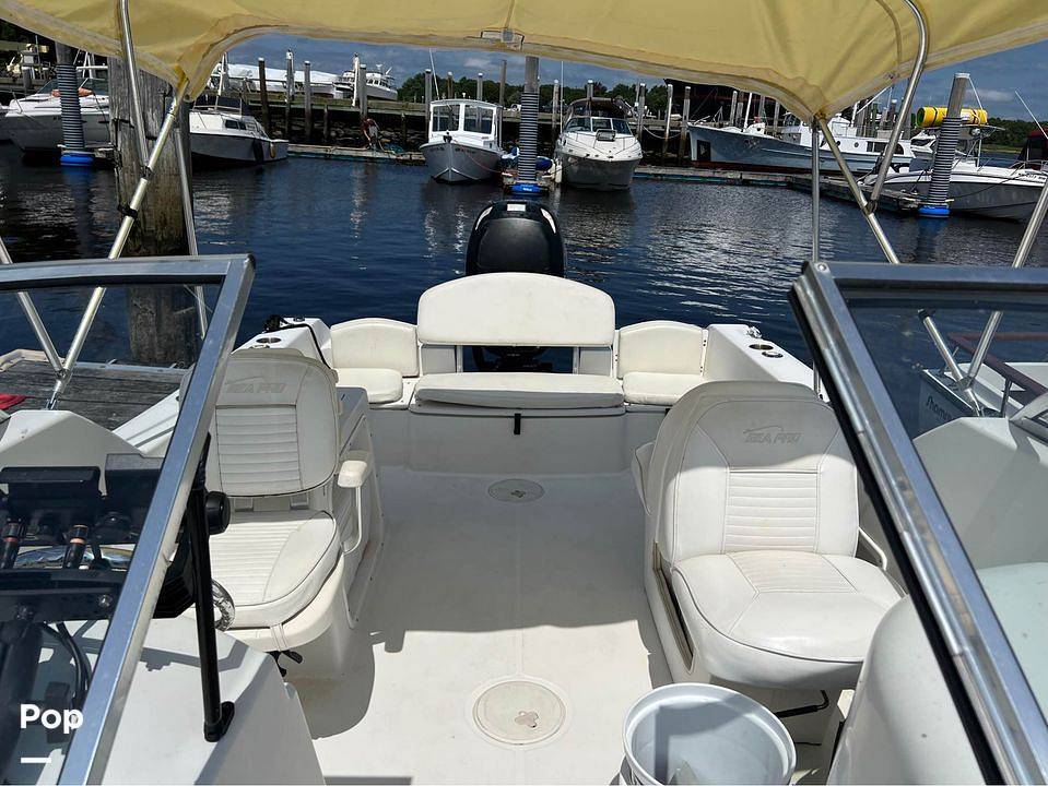 2008 Sea Pro 228 DC in dighton MA