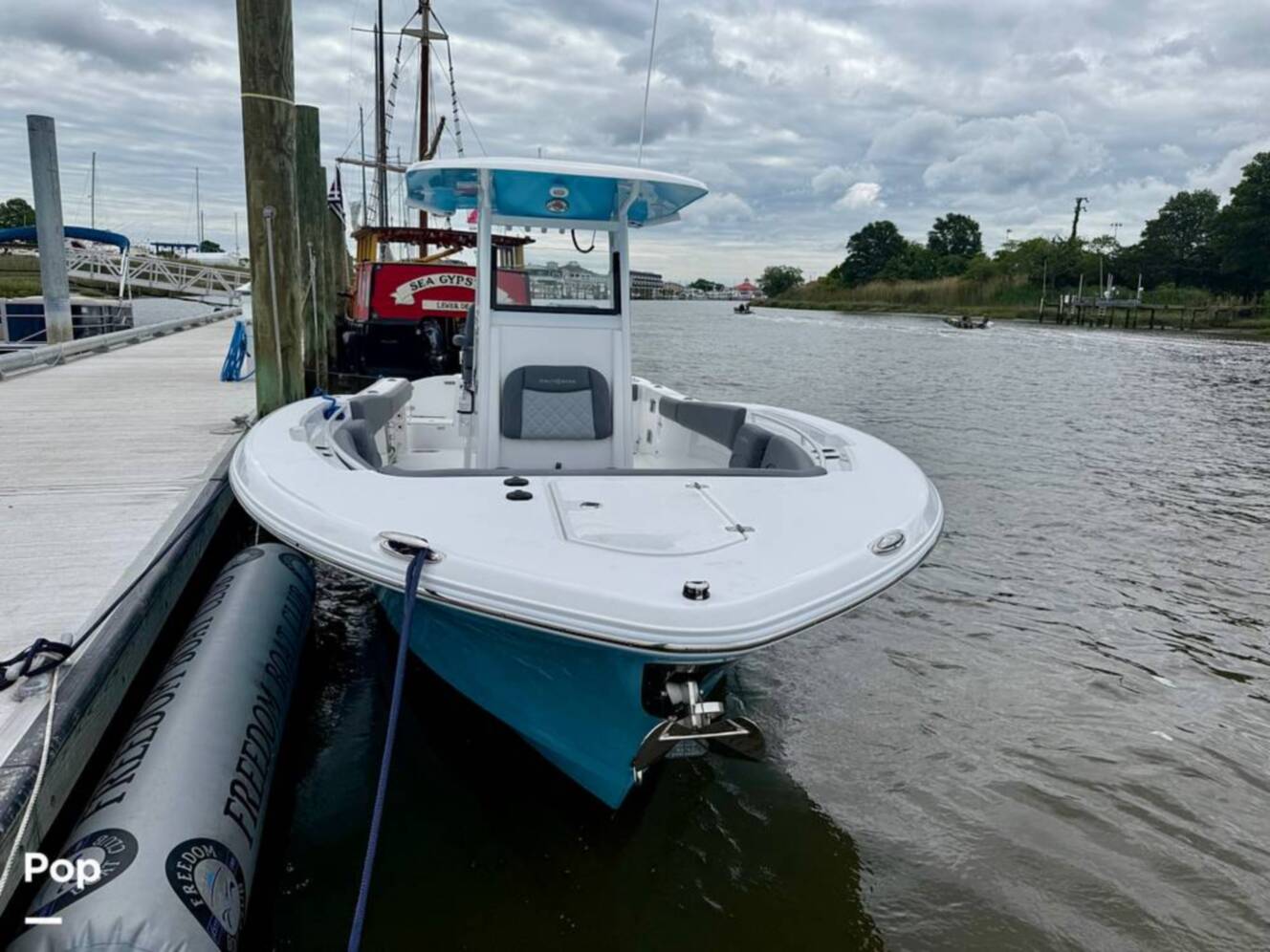 A photo of this 2025 Nauticstar 292 Legacy