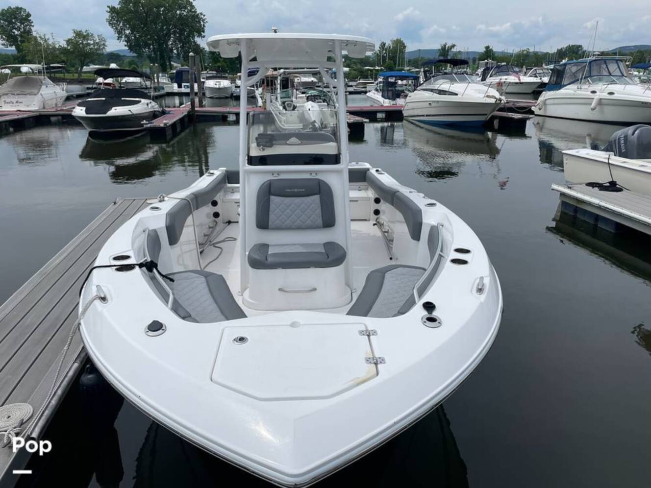 A photo of this 2024 Nauticstar 222 OSL