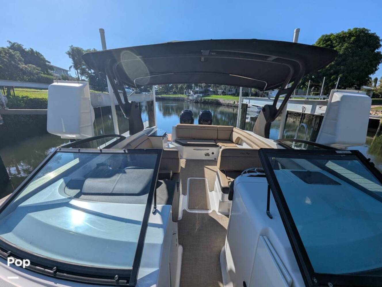 A photo of this 2018 Sea Ray SDX 290