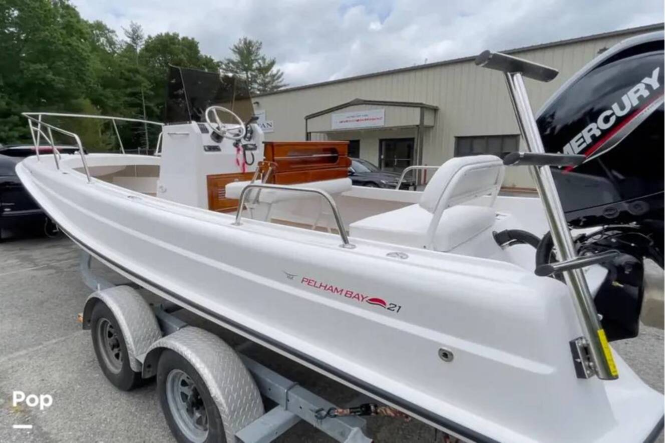 A photo of this 2026 Metan Marine Classic Collection Pelham Bay 21-Special Edition